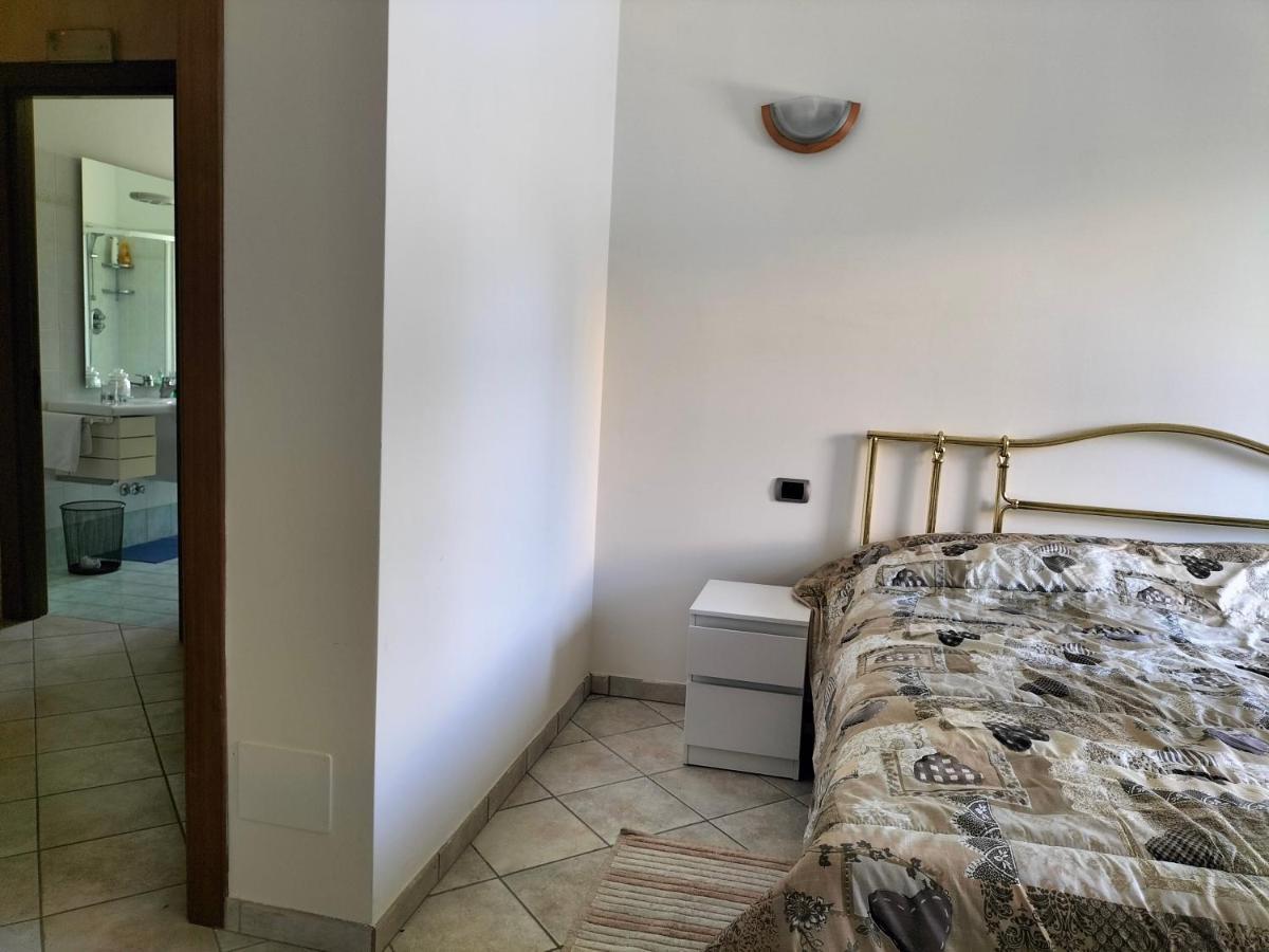 B&B Verena, Casa Ferrari โคลอนเนลลา ภายนอก รูปภาพ