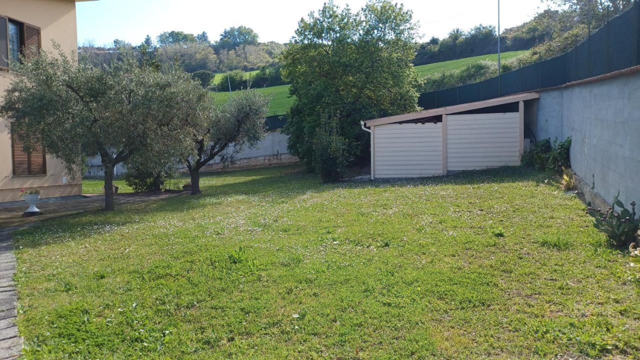 B&B Verena, Casa Ferrari โคลอนเนลลา ภายนอก รูปภาพ
